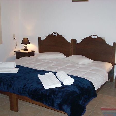 Sivas Apartments-Studios,Sigelakis With Very Nice View Bagian luar foto