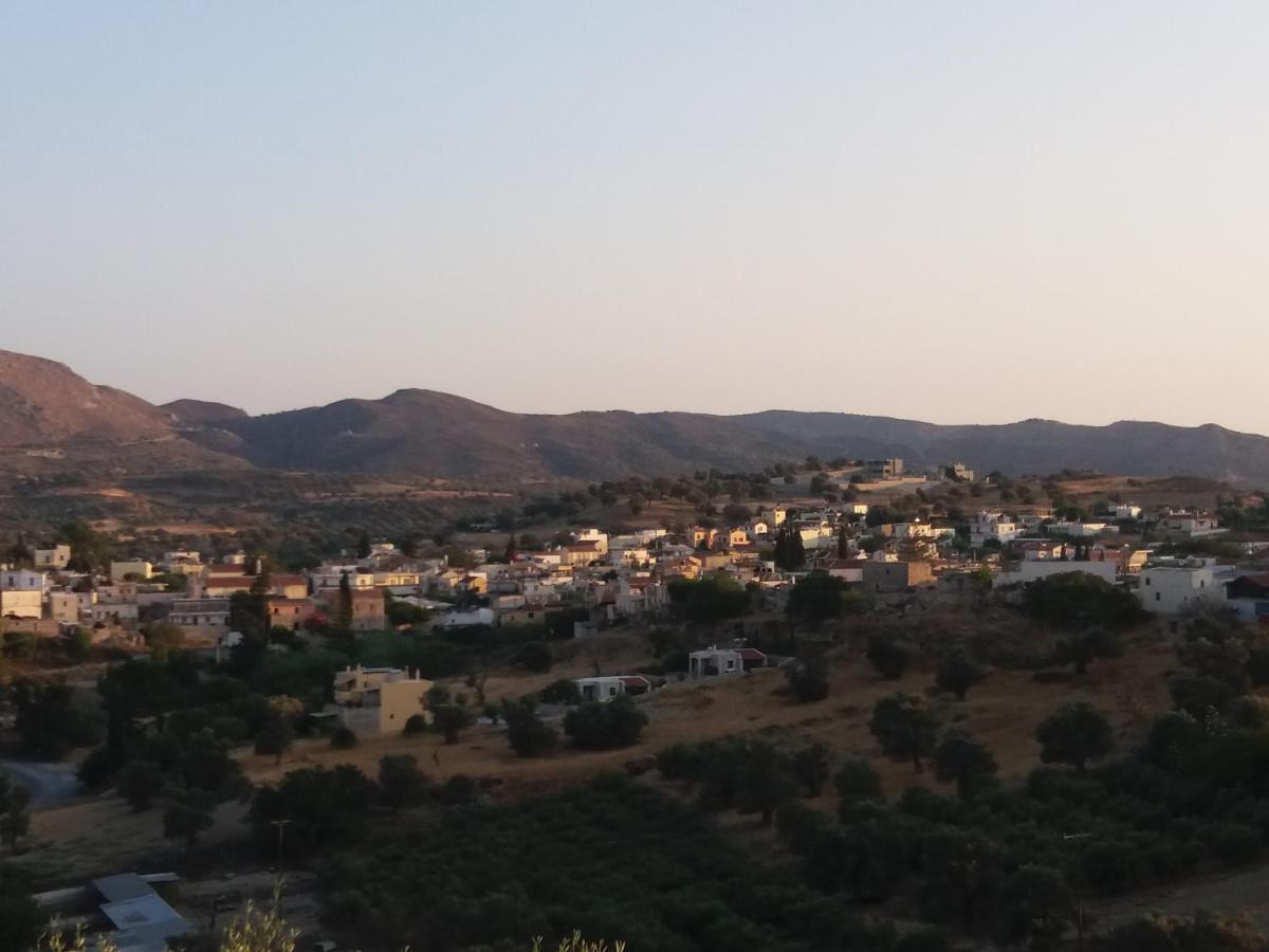 Sivas Apartments-Studios,Sigelakis With Very Nice View Bagian luar foto