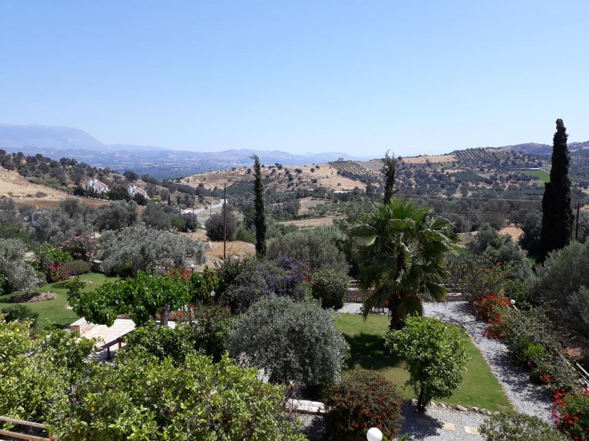 Sivas Apartments-Studios,Sigelakis With Very Nice View Bagian luar foto