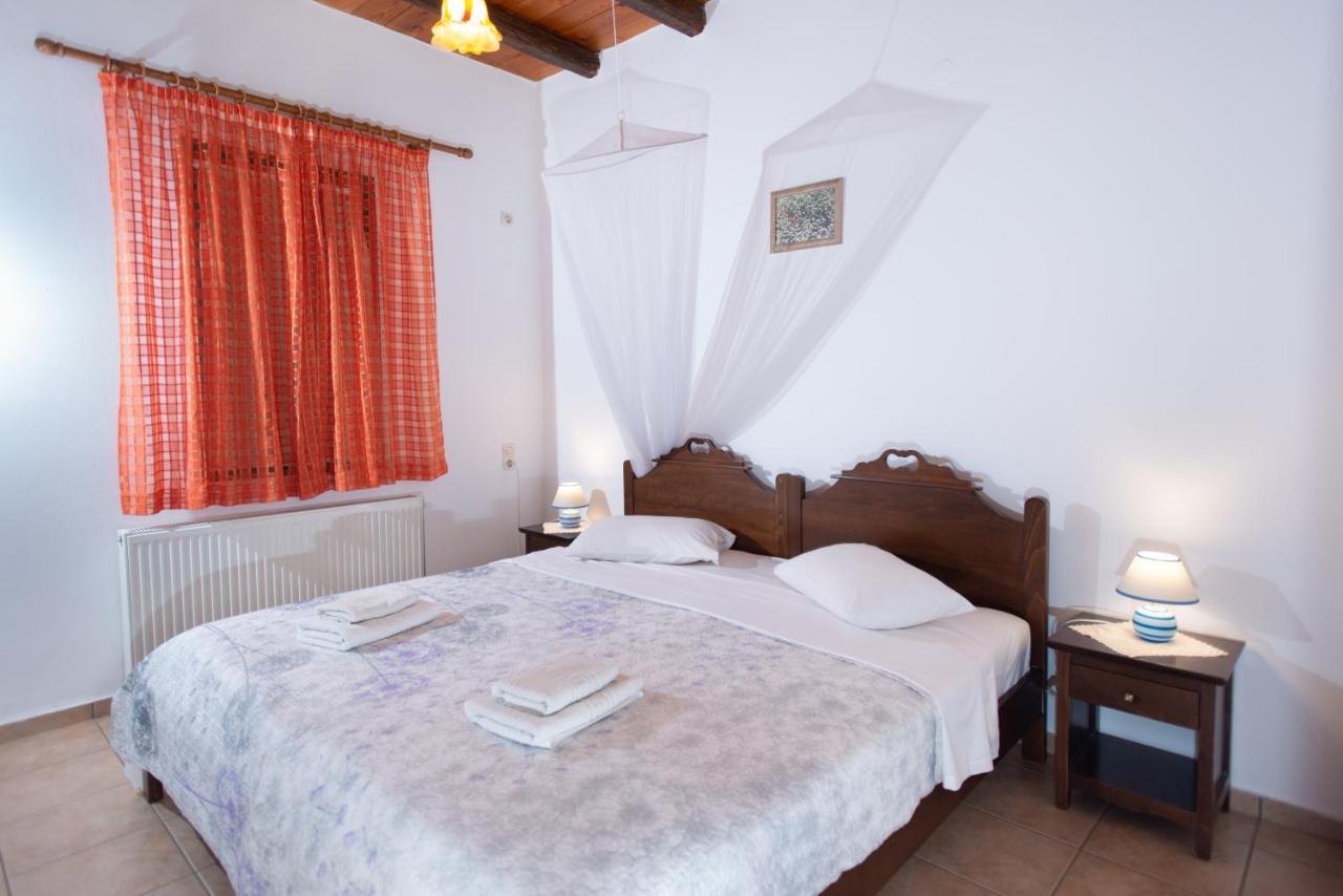 Sivas Apartments-Studios,Sigelakis With Very Nice View Bagian luar foto
